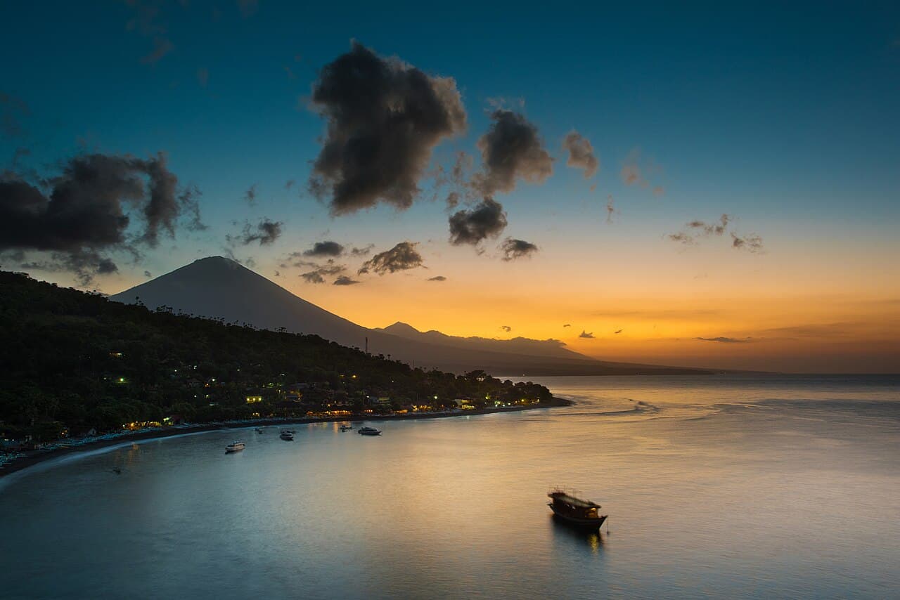 Amed Bali: A Local Guide to Diving, Beaches & Mt Agung Views
