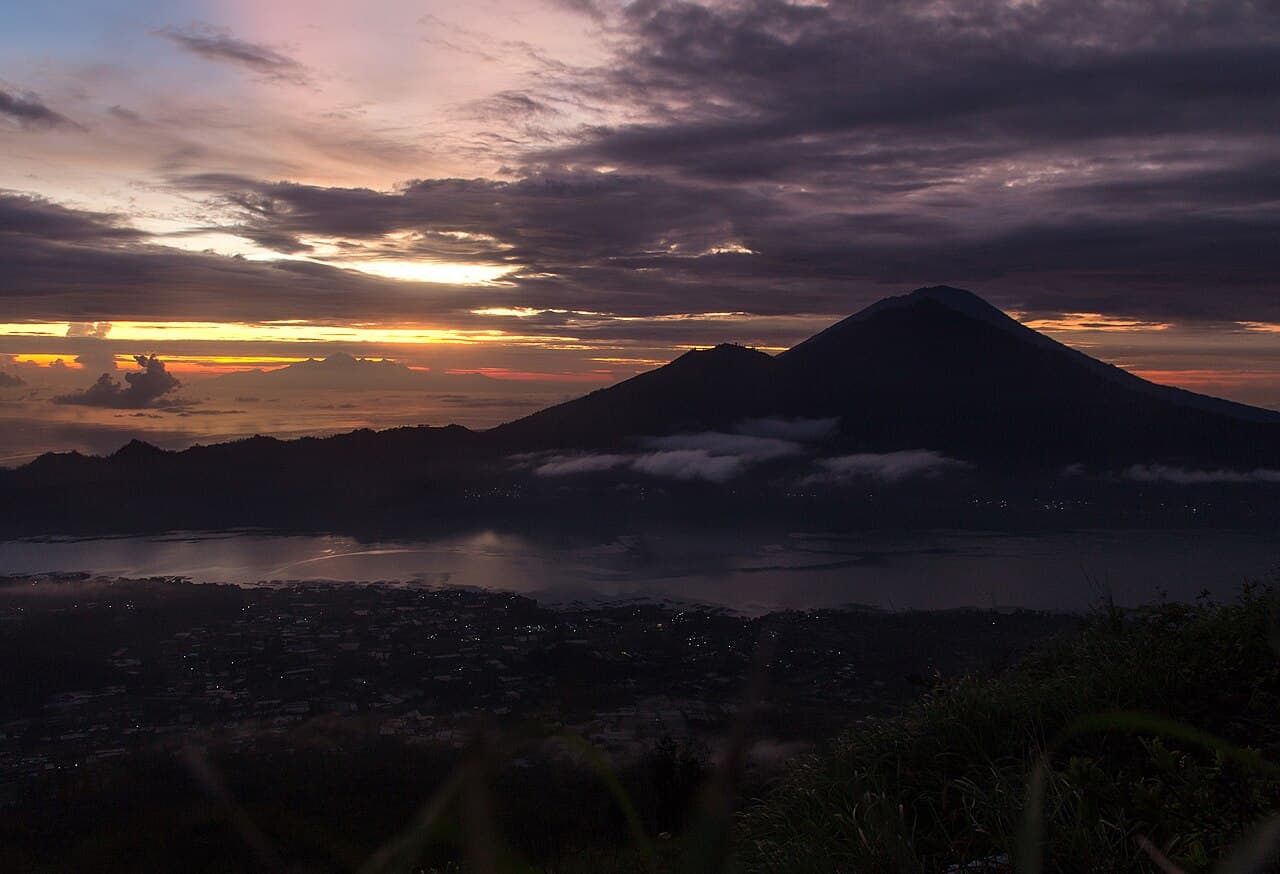 Volcans de Bali 2026 — Mont Batur, Agung & Trek Lever du Soleil
